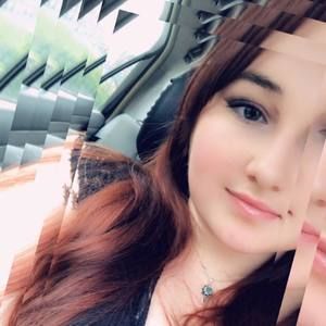 Meet your Posher, Courtney